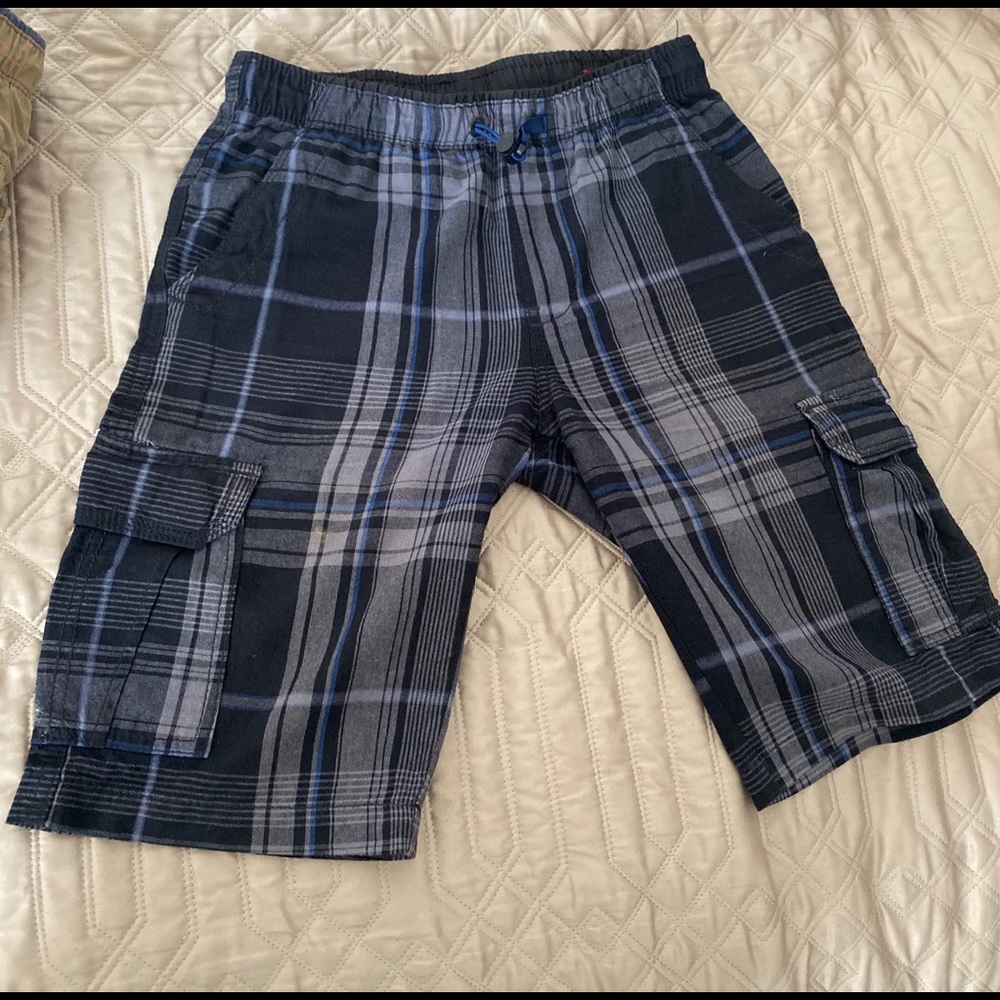 Two pck of shorts - Picture 3 of 3
